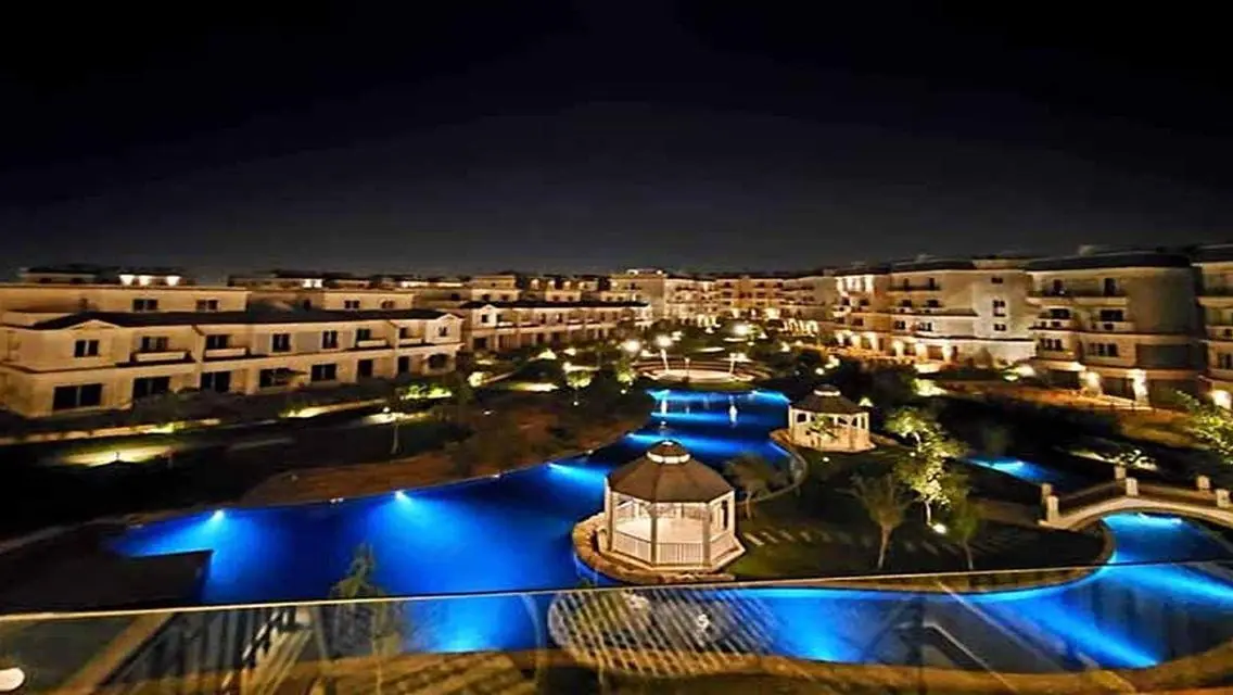 Luxury 3 Bedroom Apartment in Prime Location