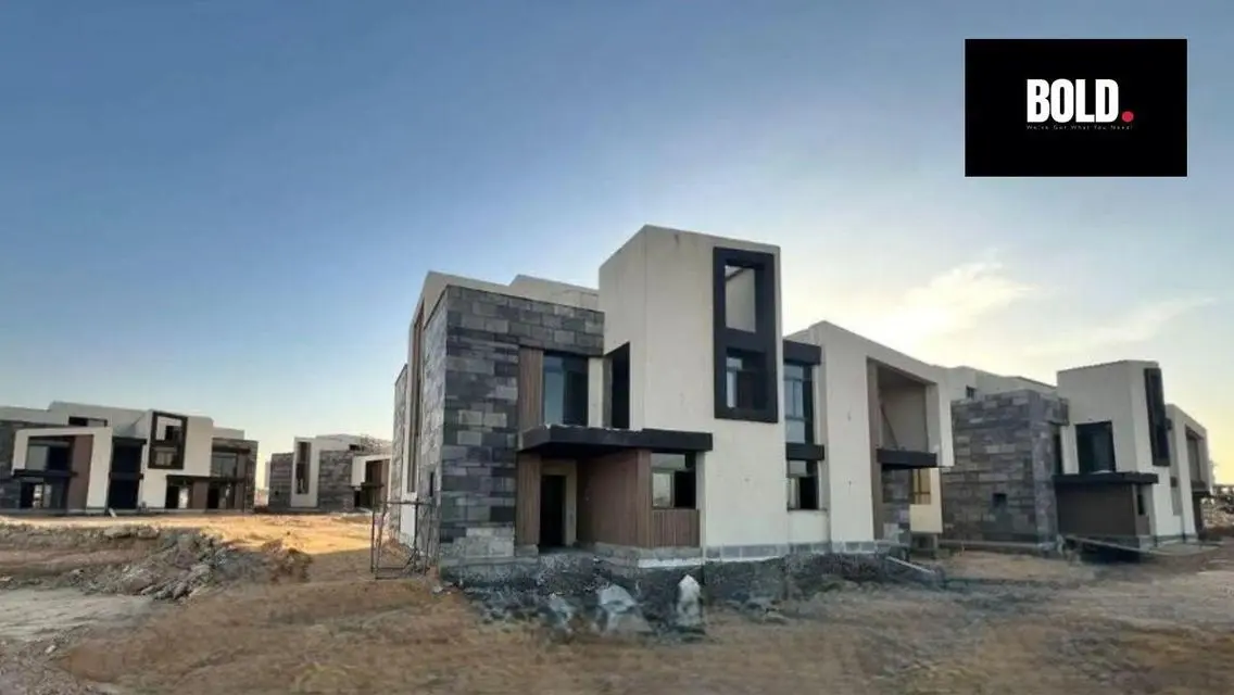 Luxury Villa with Private Garden and Pool