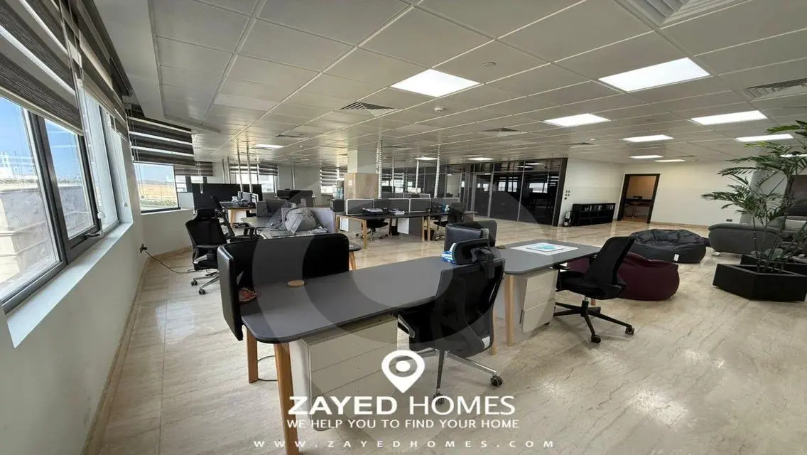 Fantastic Investment Opportunity in a Spacious Property