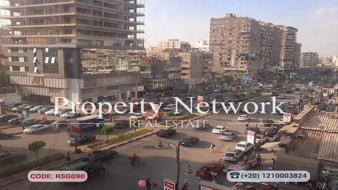 Luxury Apartment with 250 sqm in the Heart of the City