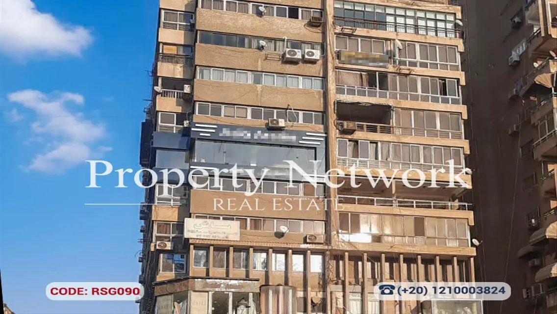 Luxury Apartment with 250 sqm in the Heart of the City