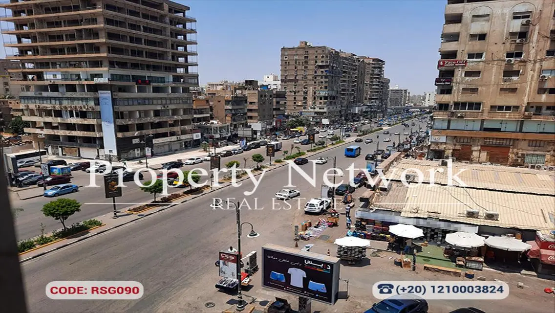 Luxury Apartment with 250 sqm in the Heart of the City