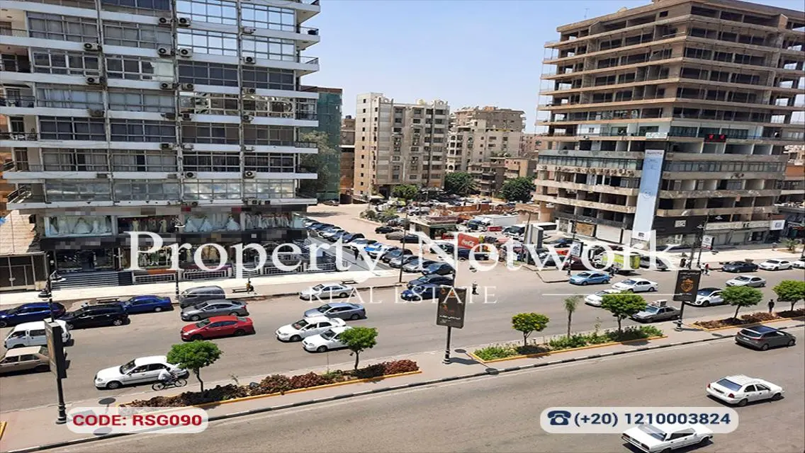 Luxury Apartment with 250 sqm in the Heart of the City