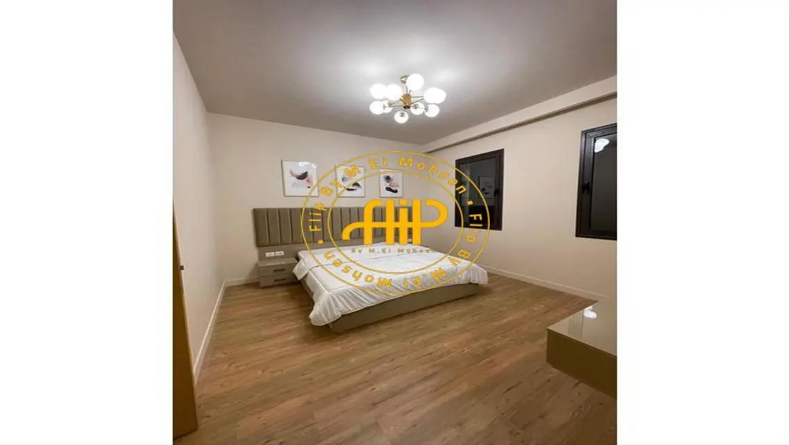Luxurious Apartment with Spacious Design