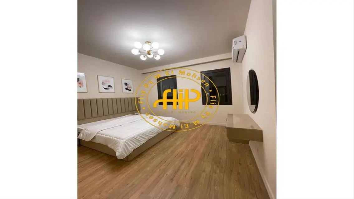 Luxurious Apartment with Spacious Design