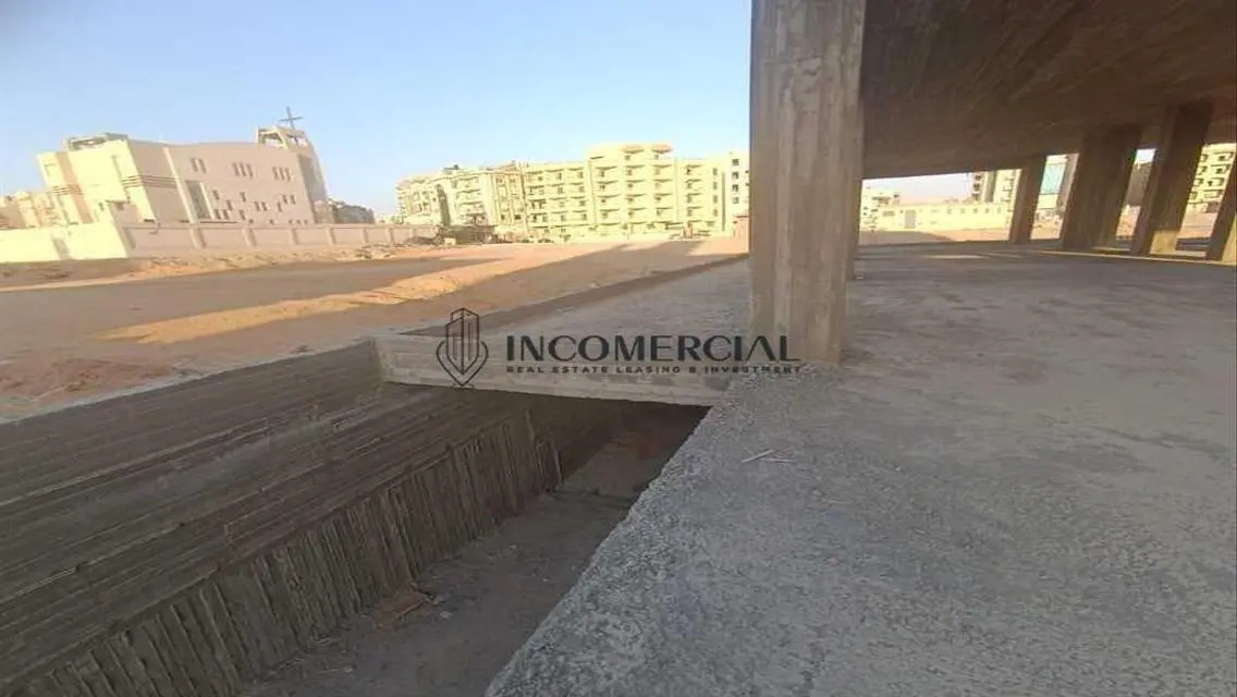 عقار فاخر بمساحة 450 متر²