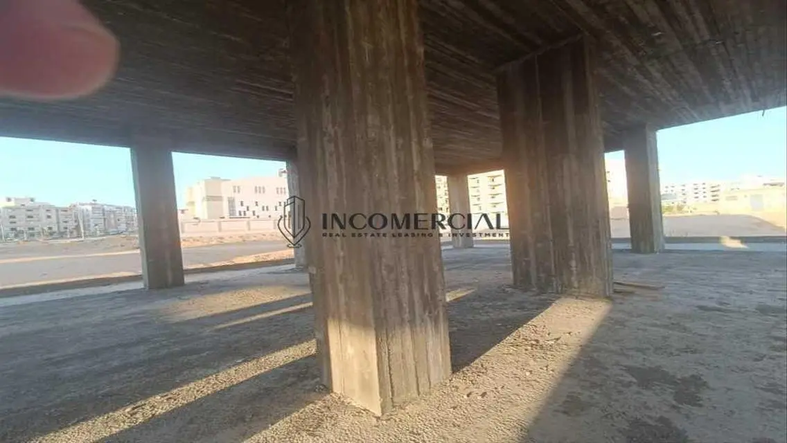 عقار فاخر بمساحة 450 متر²