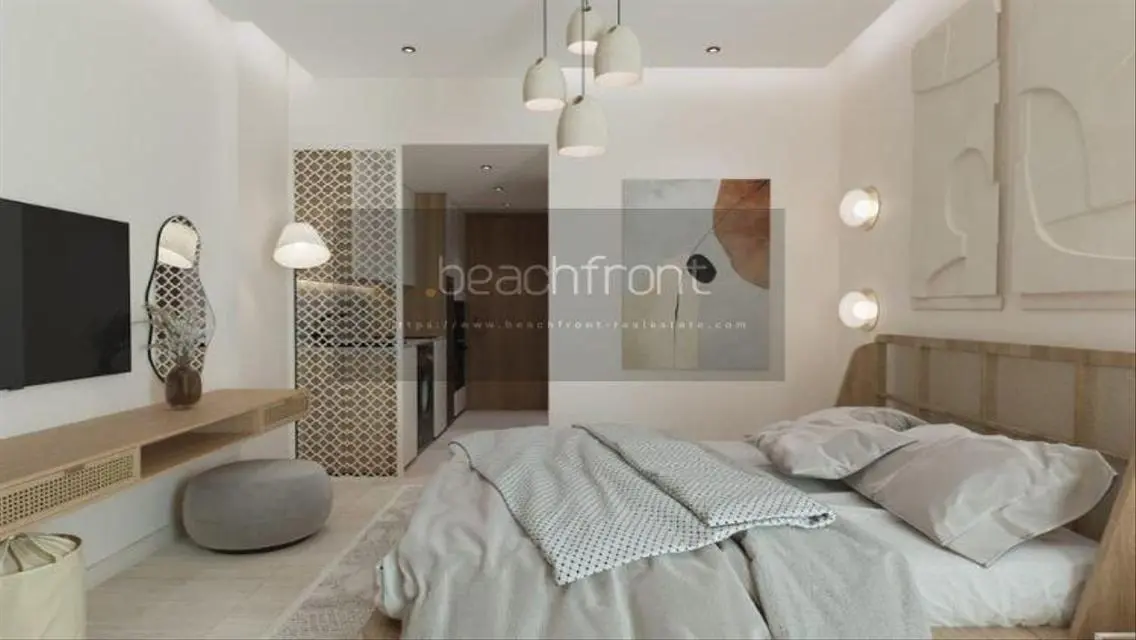Luxury Apartment with Lake View