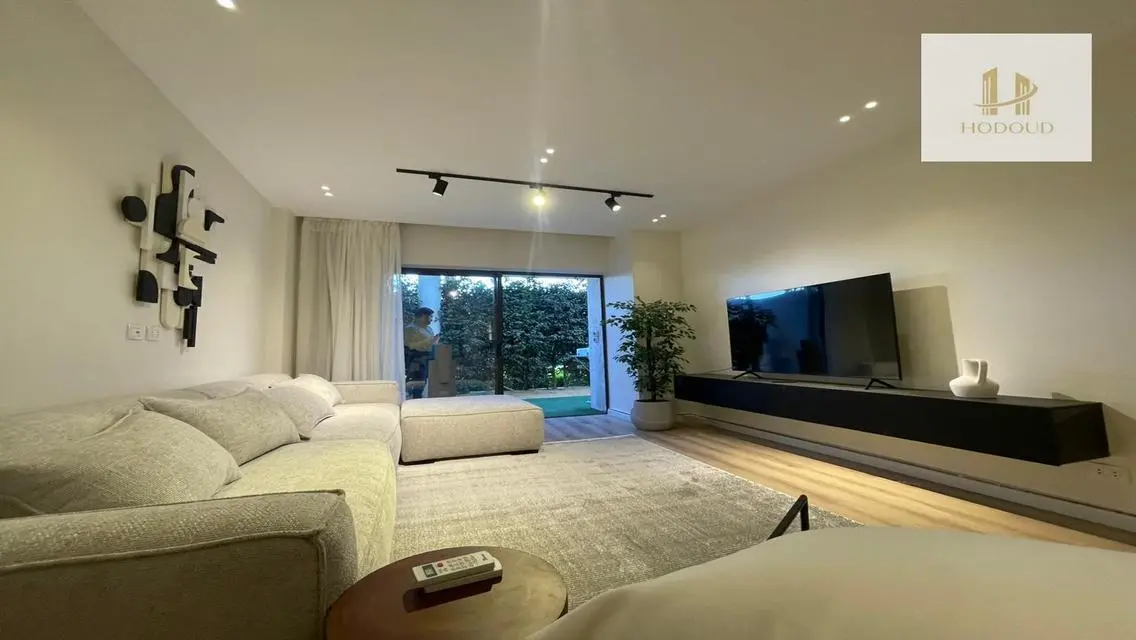 Stunning Apartment with Private Garden