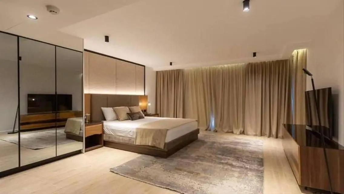 Luxury Apartment with Pool and Prime Location