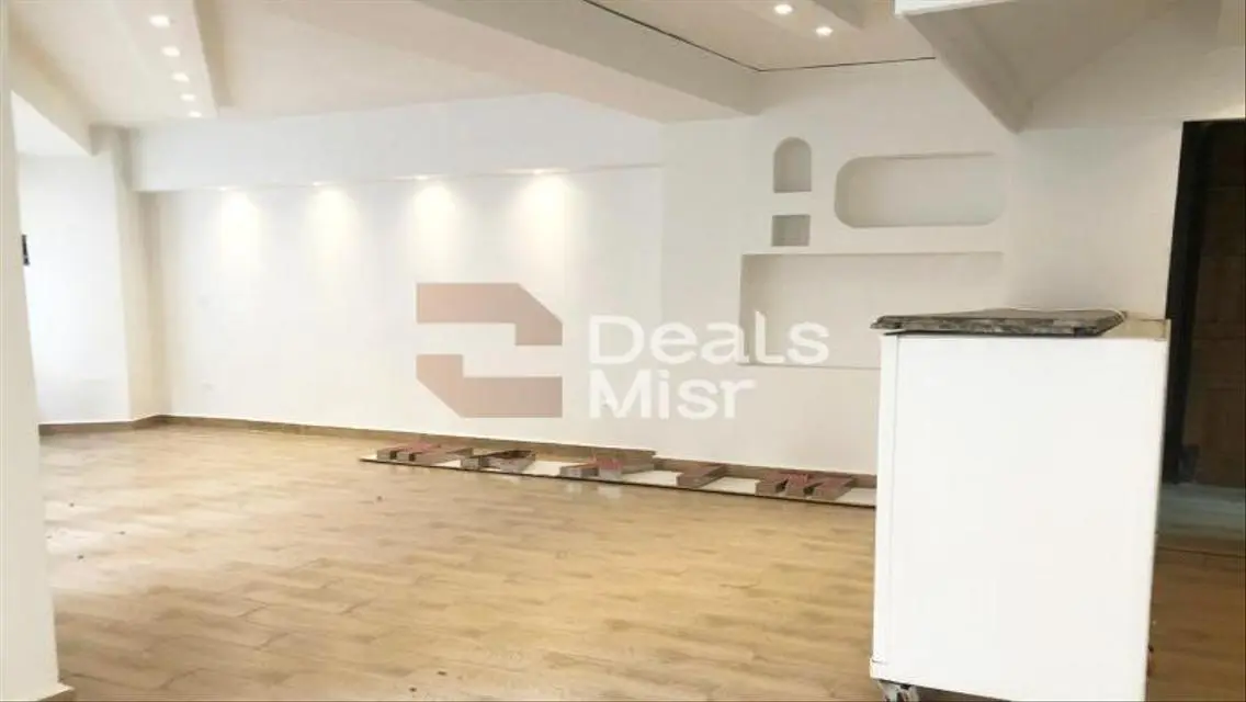 Luxury Apartment with 240 Meters in the Heart of the City