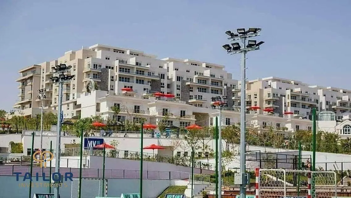 Stunning Apartment with 1817 Square Meters in October City