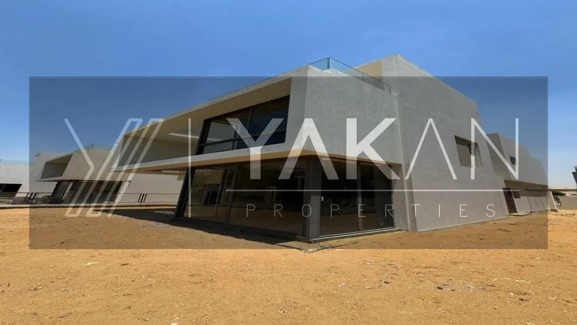 Luxury Apartment Overlooking Lakes for Sale