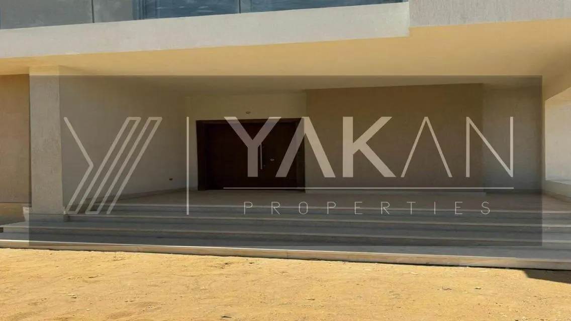 Luxury Apartment Overlooking Lakes for Sale