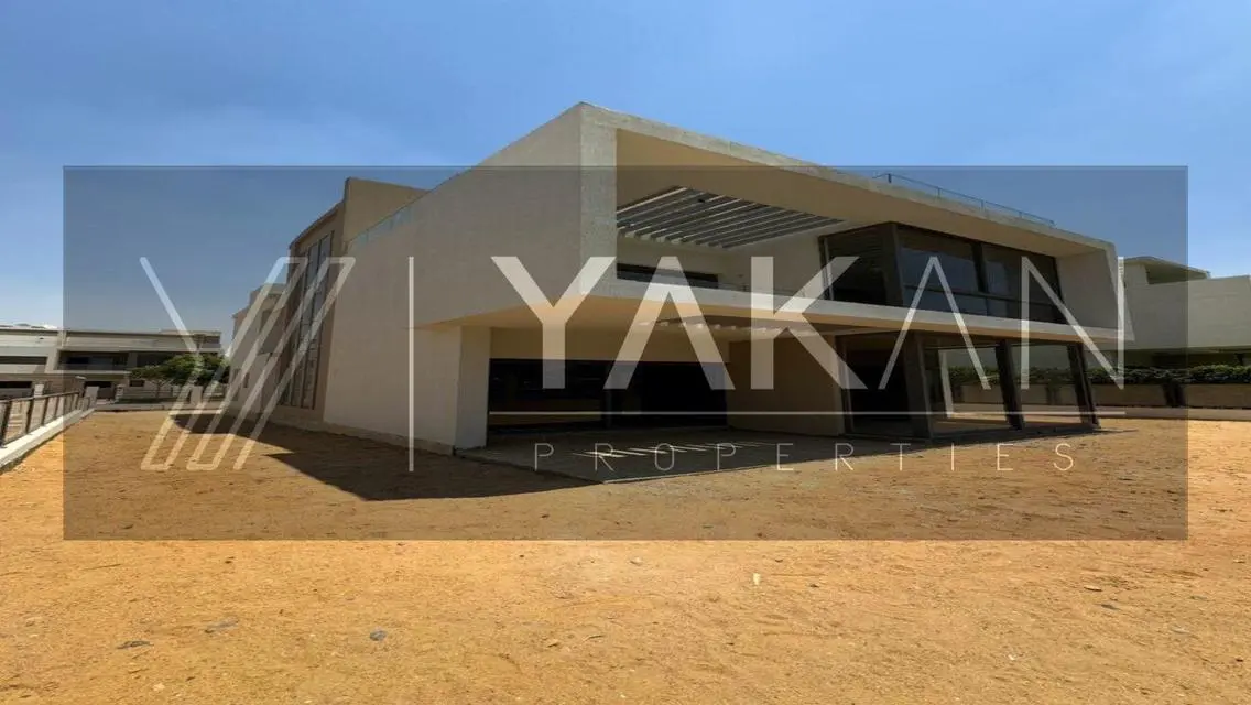 Luxury Apartment Overlooking Lakes for Sale