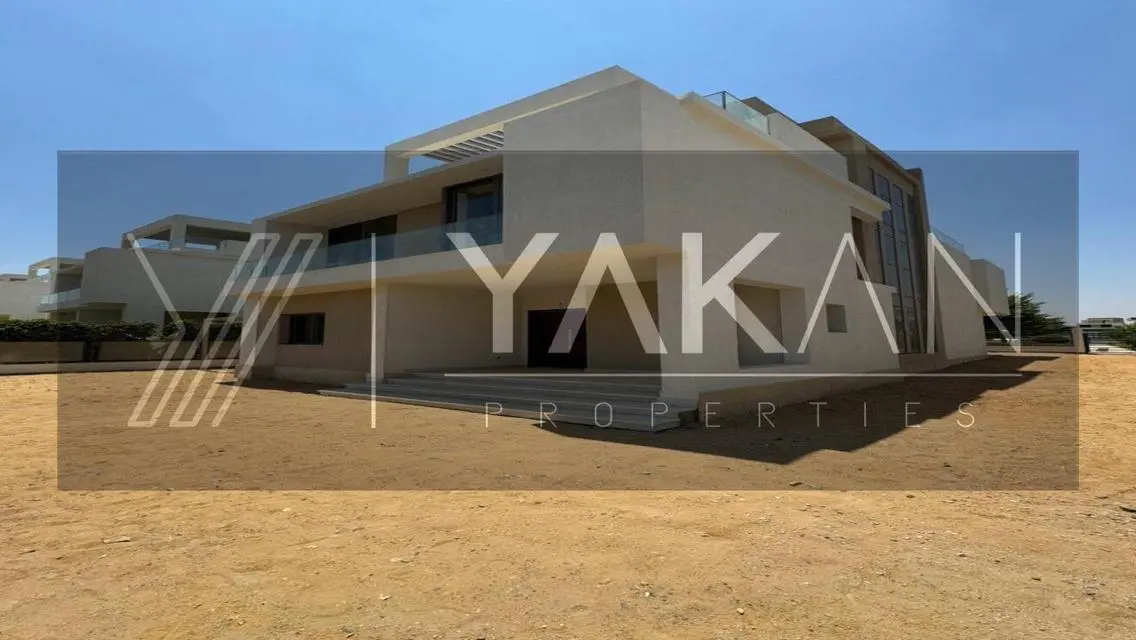 Luxury Apartment Overlooking Lakes for Sale