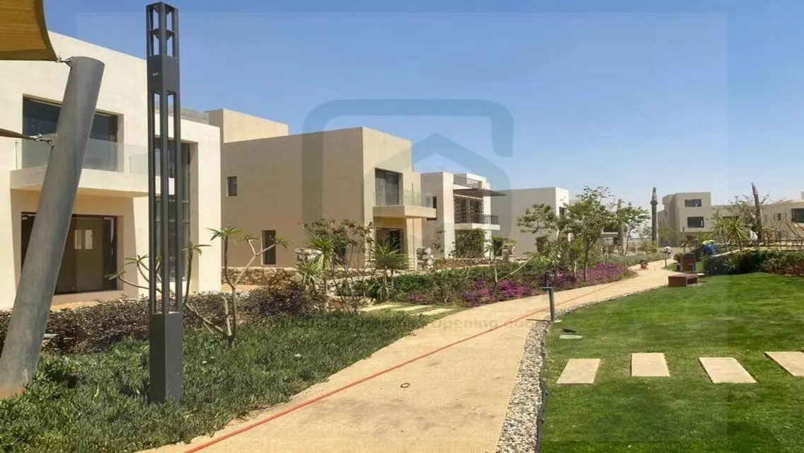شقة فاخرة بمساحة 1000 متر بجوار البحيرات