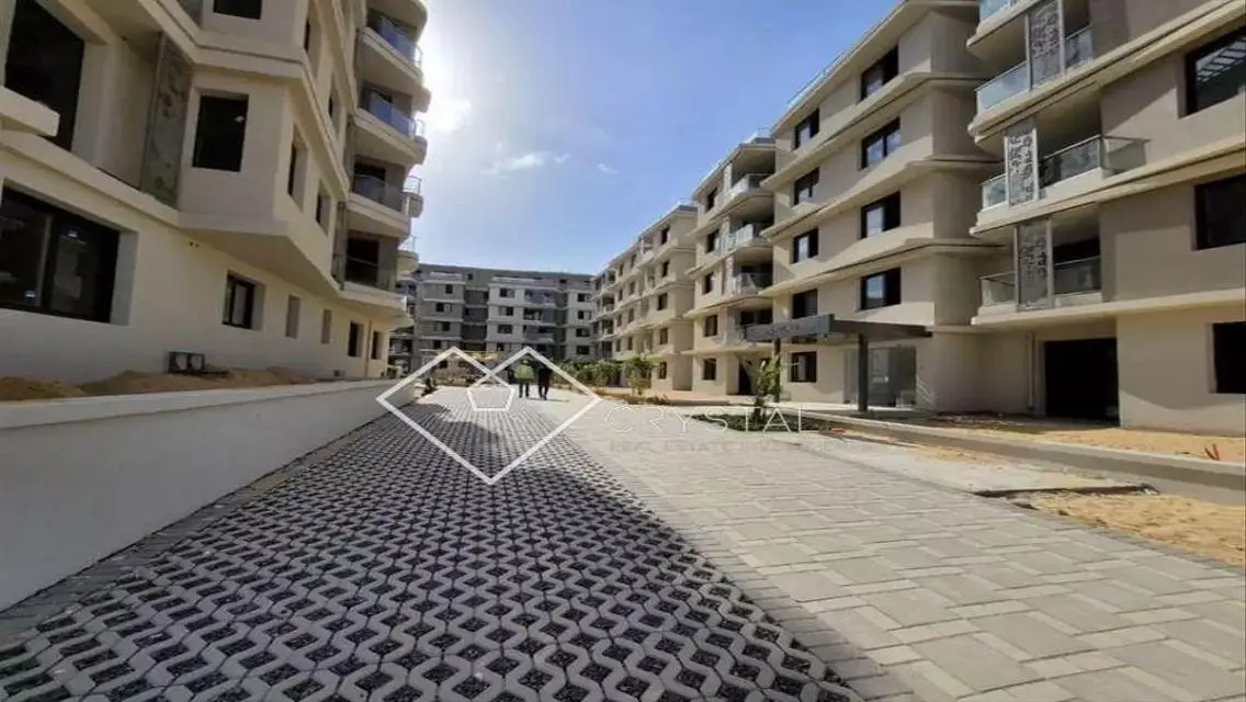 فيلا فاخرة للبيع في موقع متميز