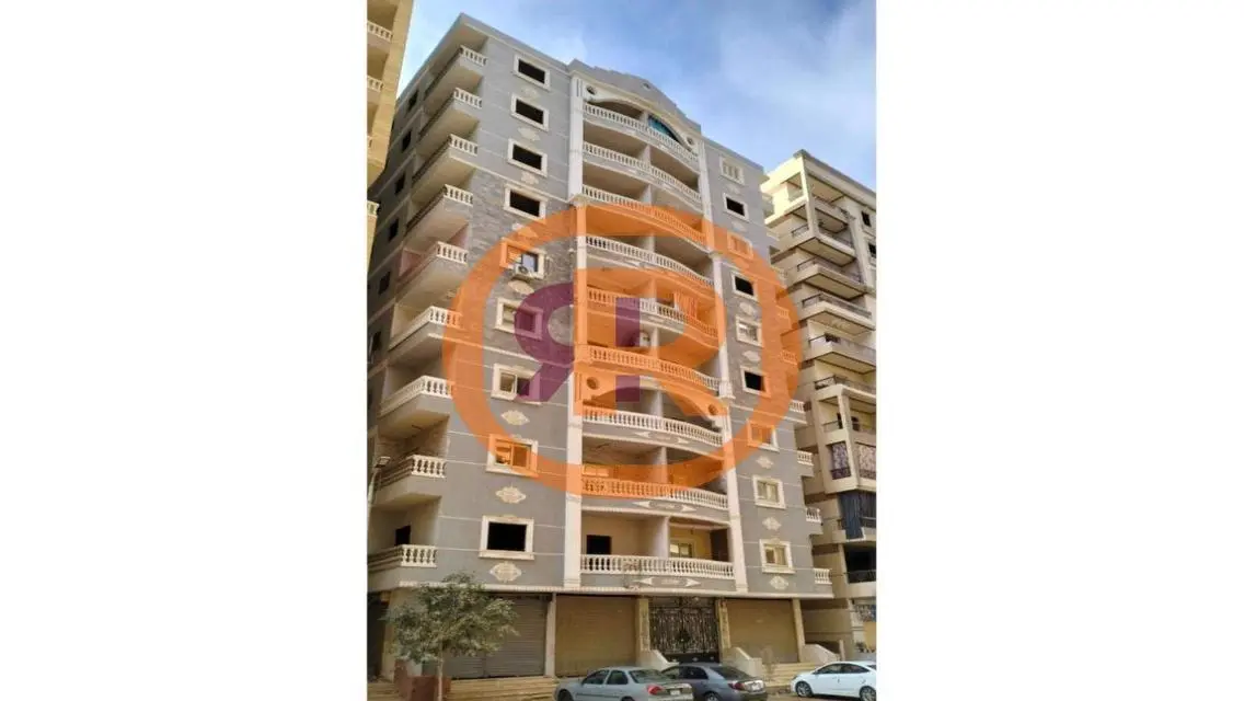 عقار متميز للبيع في موقع رائع
