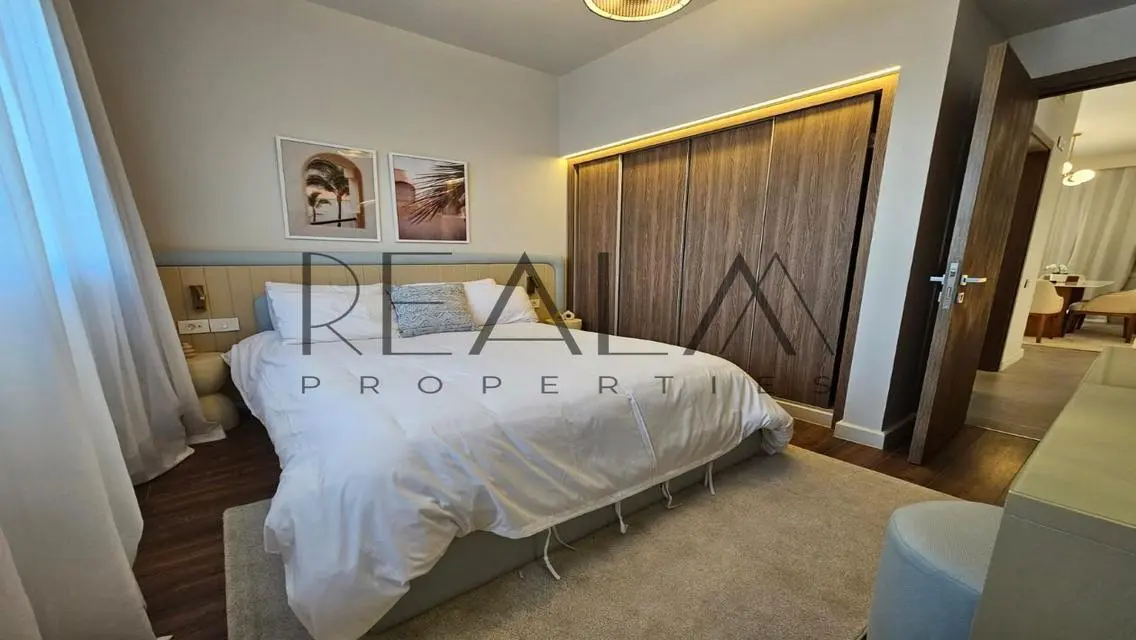 Luxury Villa with Private Garden and Pool