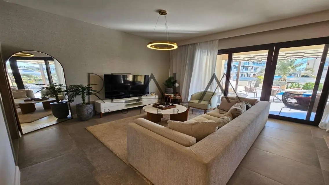 Luxury Villa with Private Garden and Pool
