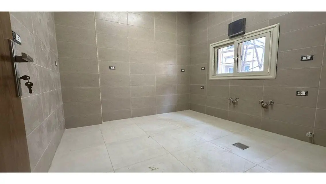 160 Sq Meter Apartment in a Prime Location