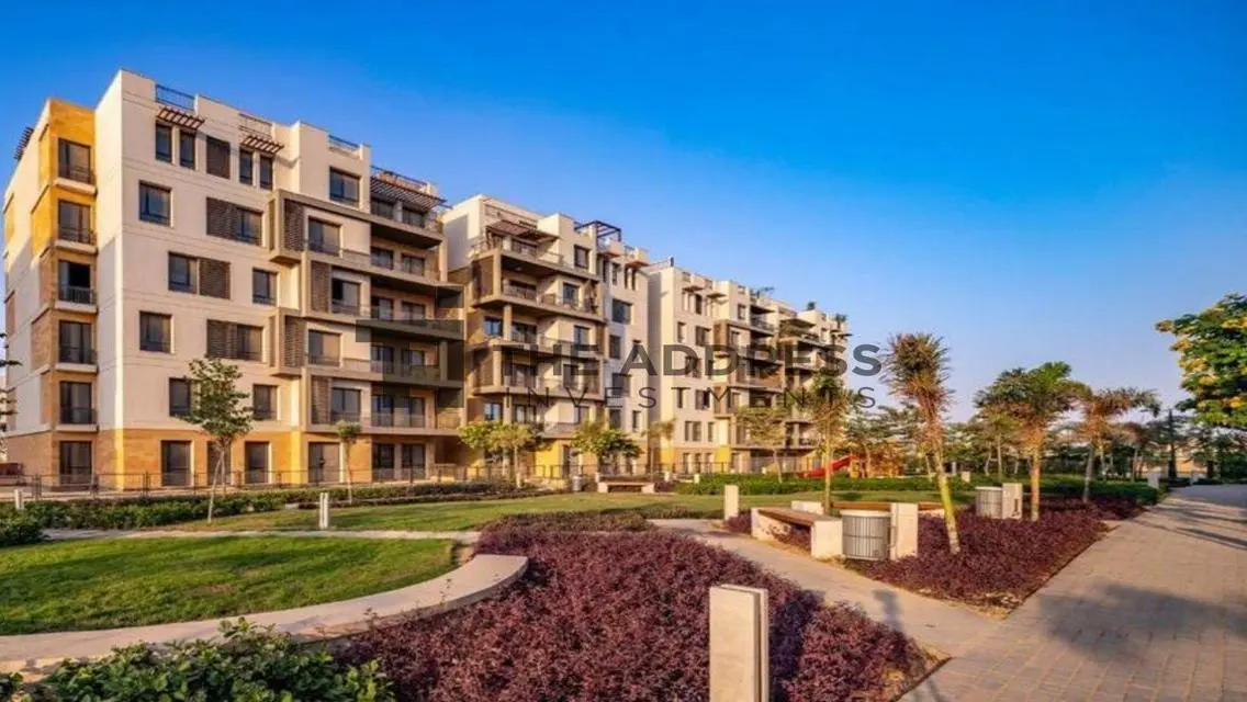 Luxury Apartment with Private Garden and Pool