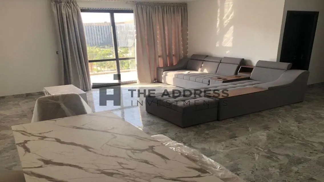 Luxury Apartment with Private Garden and Pool
