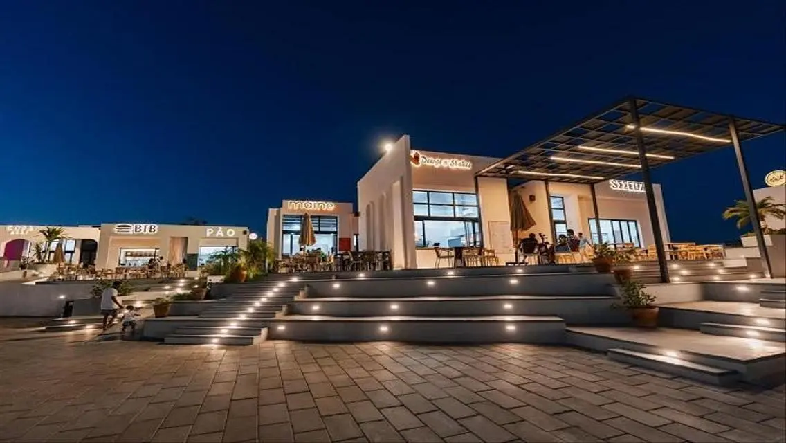 Luxury Villa with Stunning Views in Zahraa - New Alamein