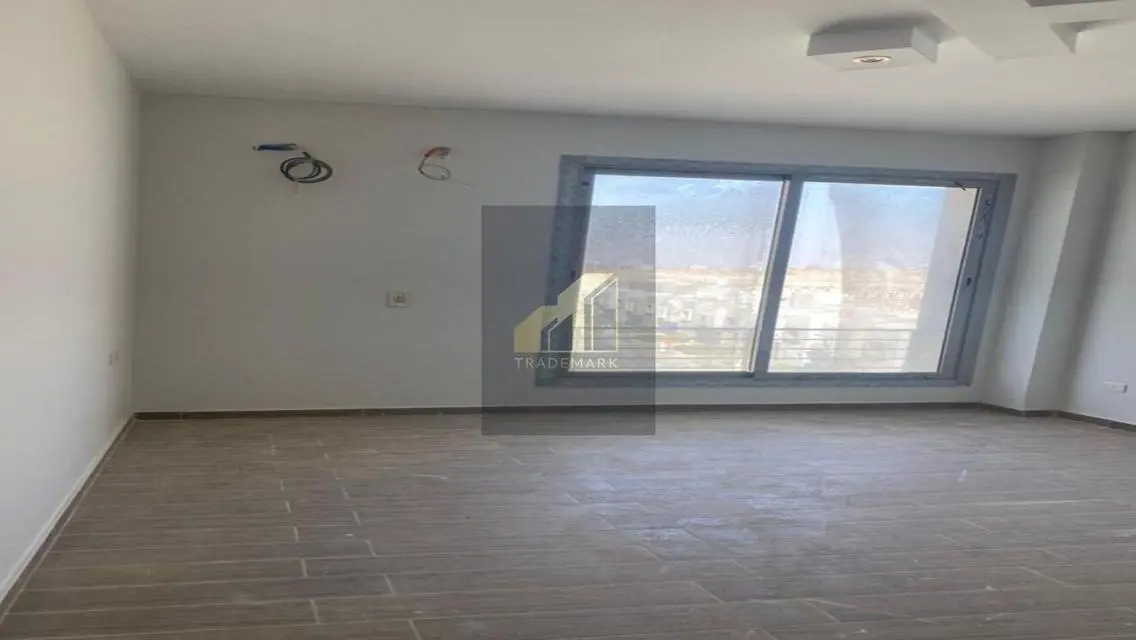 شقة فاخرة للبيع بسعر مغري