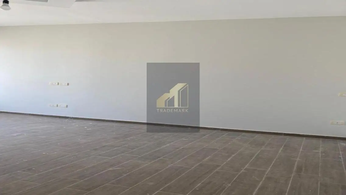 شقة فاخرة للبيع بسعر مغري
