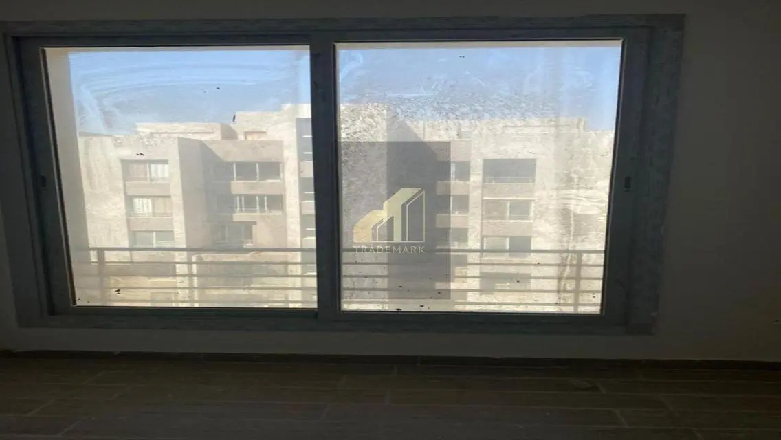 شقة فاخرة للبيع بسعر مغري