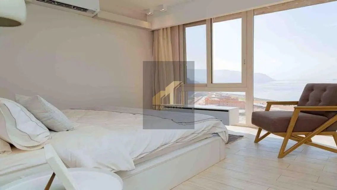 Luxury Apartment with Lake View - 125 sqm