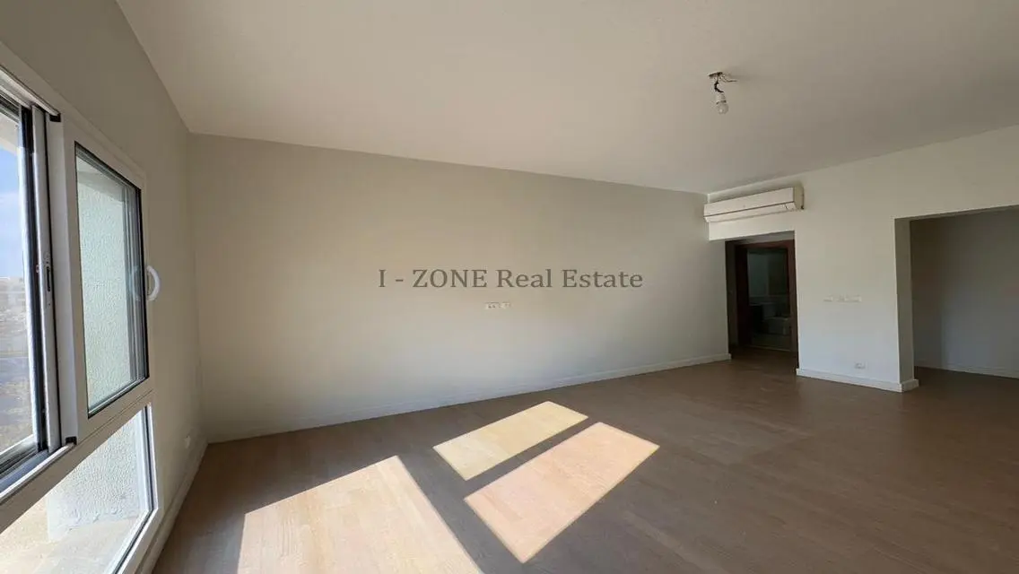 Luxury Apartment in I-Zone for 65000 EGP
