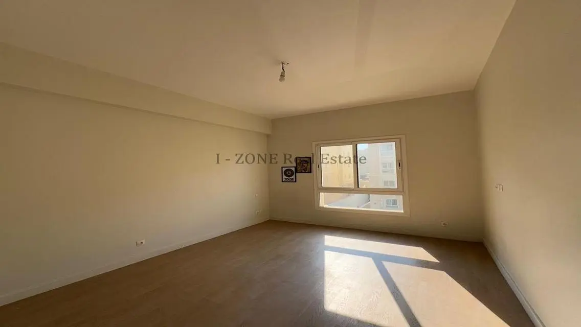 Luxury Apartment in I-Zone for 65000 EGP