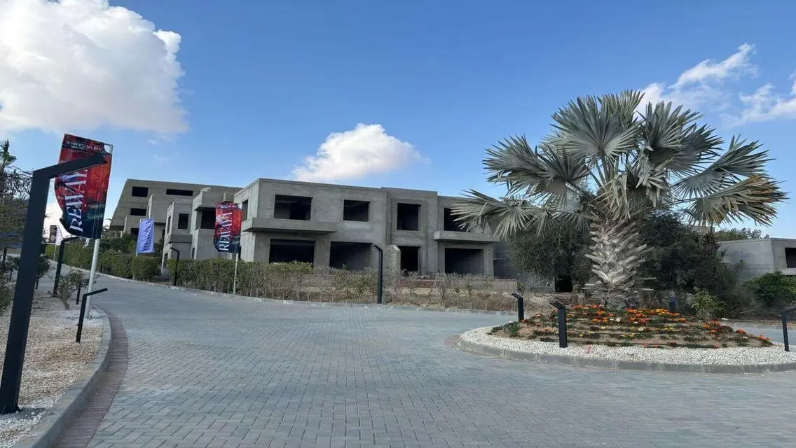 فيلا فاخرة في كمبوند رويّا الجديدة في زايد