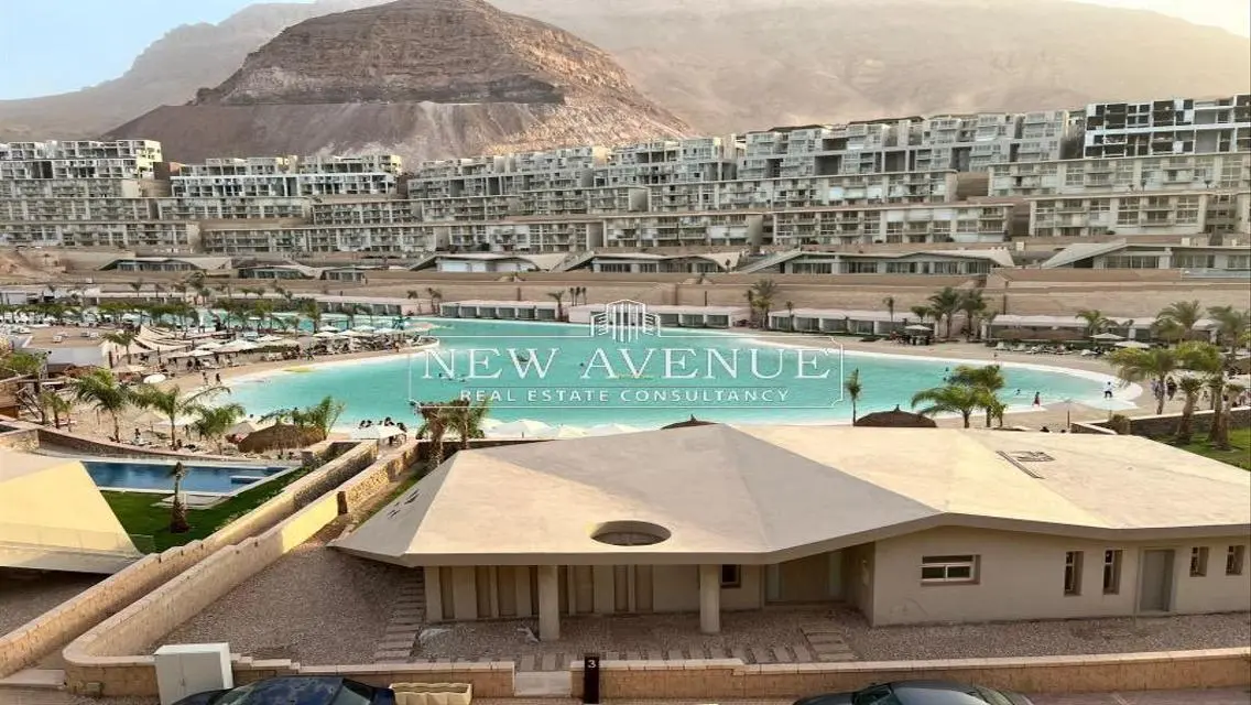Stunning Apartment with Study Room in Prime Location