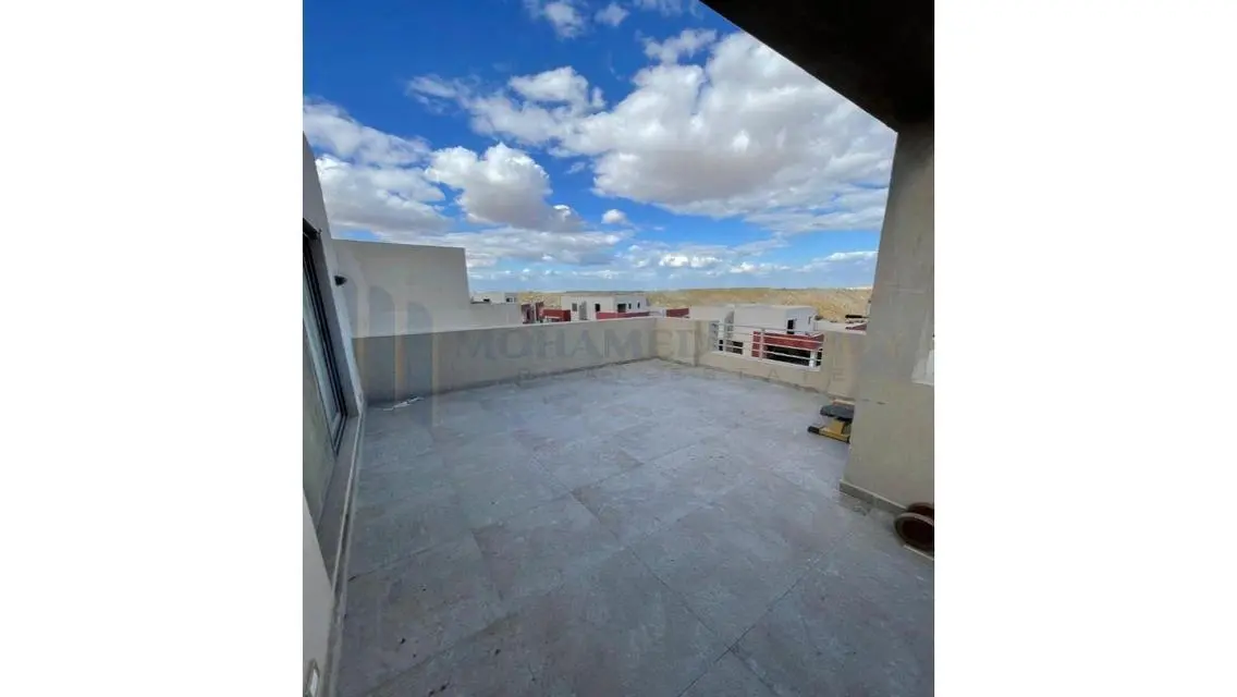 Luxurious Villa with Spacious Area and Stunning View