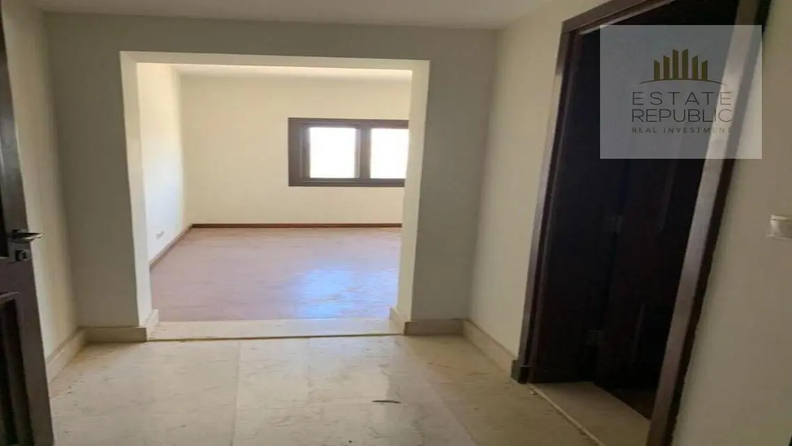 Luxury Villa for Sale in Estate Republic