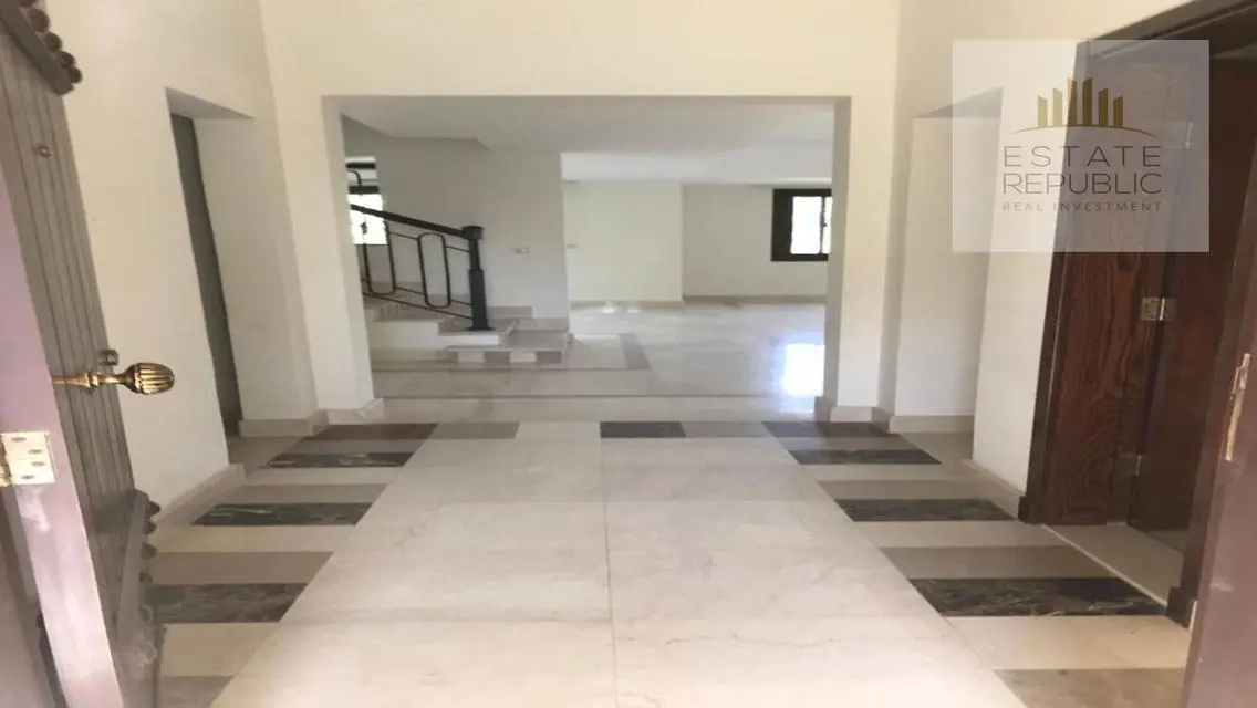 Luxury Villa for Sale in Estate Republic