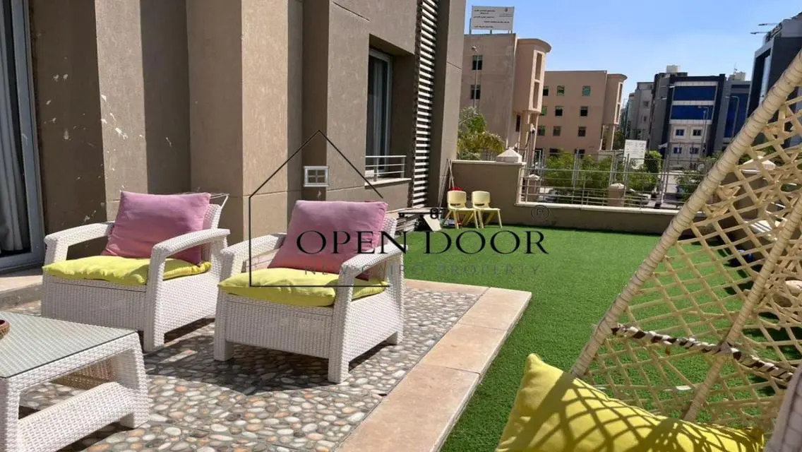 Luxury Apartment with Central Air Conditioning in a Prime Location