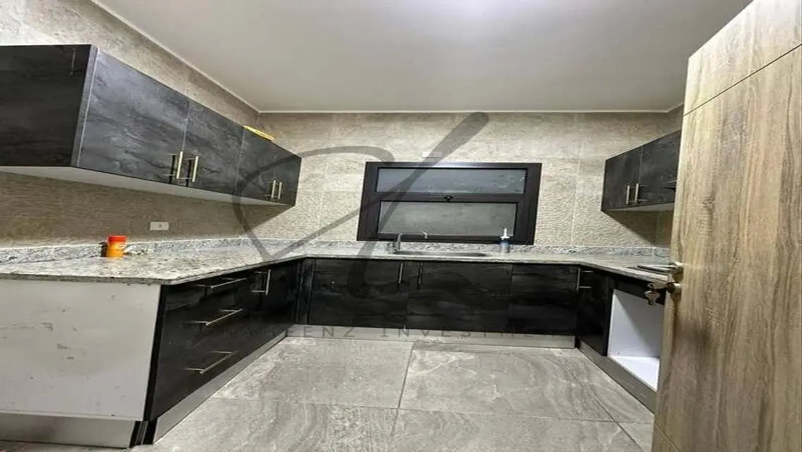 فيلا فاخرة للبيع في كمبوند الفايف سكوير - القاهرة الجديدة