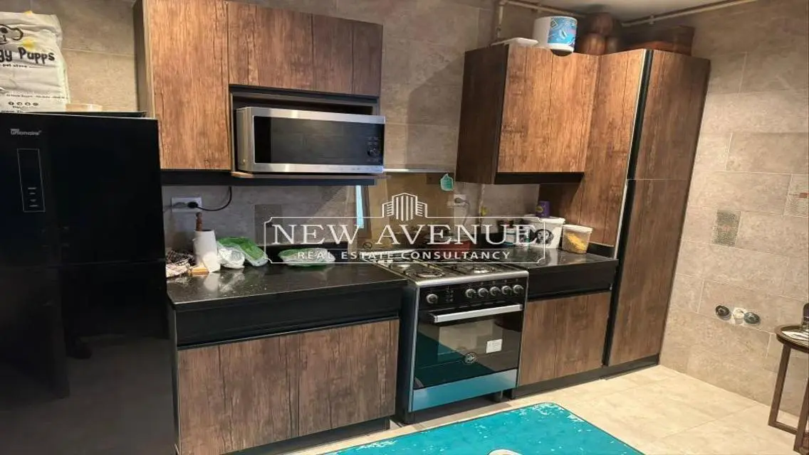Luxurious Apartment with Spacious Layout for Sale