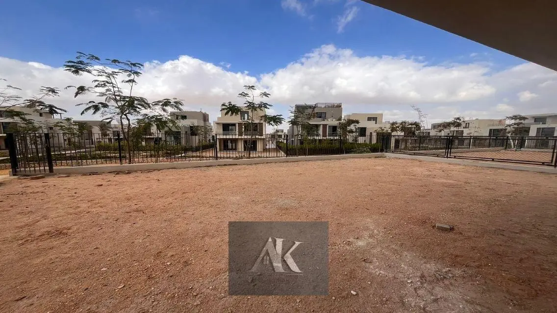 Luxury Apartment with Lakeside View for Sale
