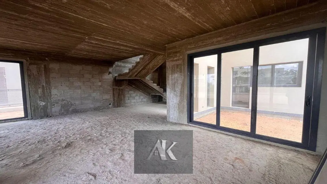 Luxury Apartment with Lakeside View for Sale