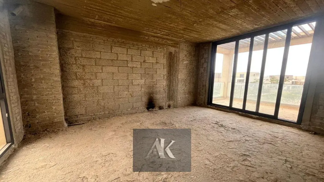 Luxury Apartment with Lakeside View for Sale