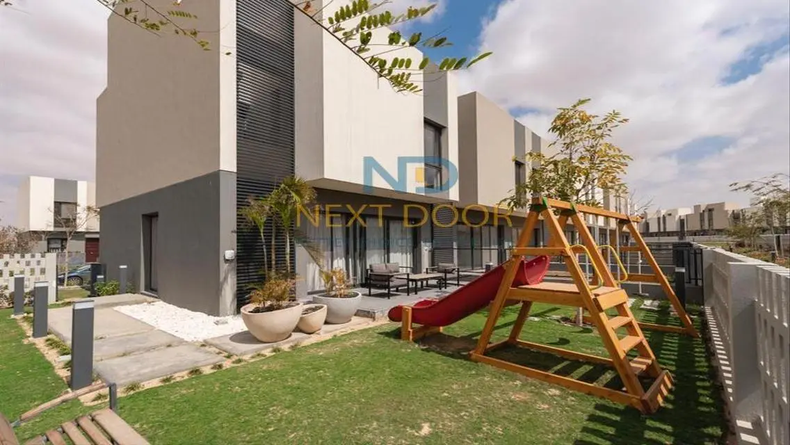 Luxury Apartment for Sale with Lake View