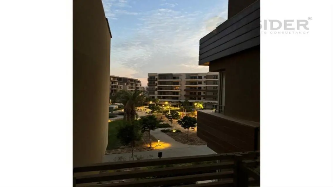 Luxury Apartment for Rent Overlooking Lakes