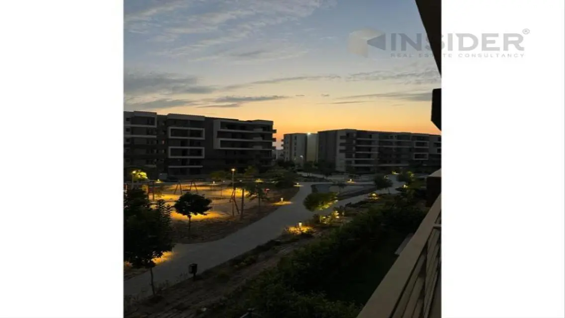 Luxury Apartment for Rent Overlooking Lakes