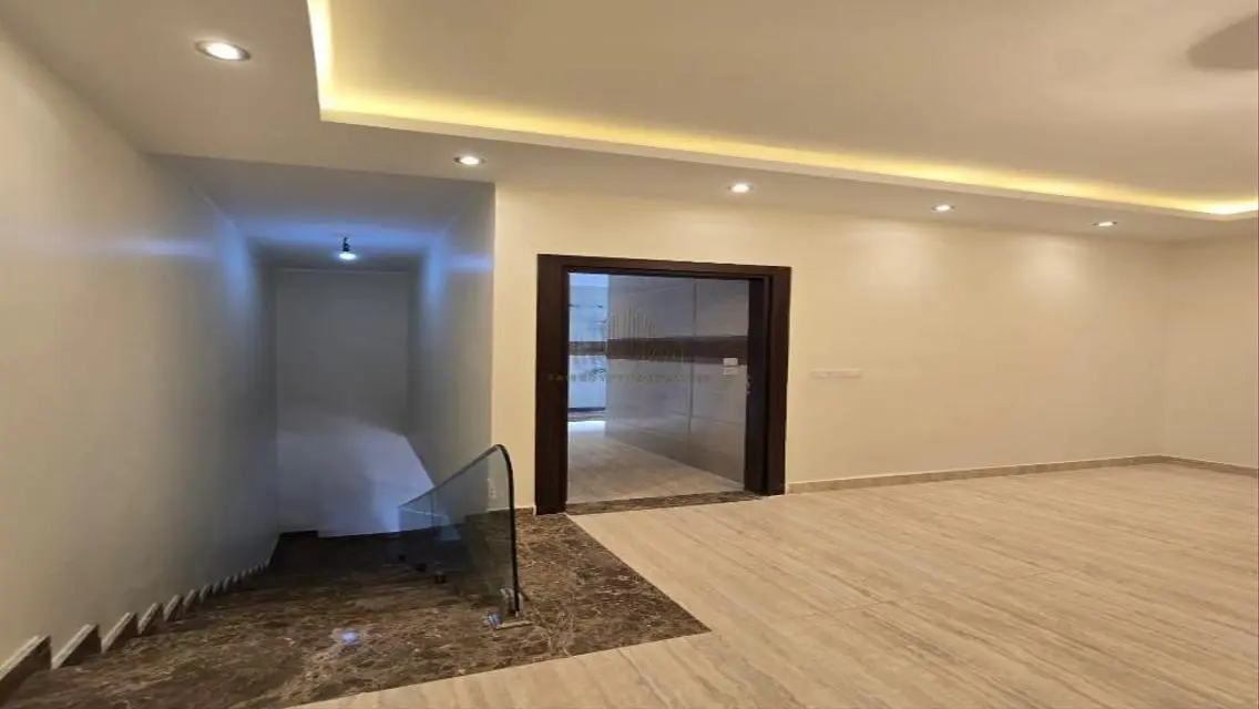 Luxury Apartment in Waterway 3